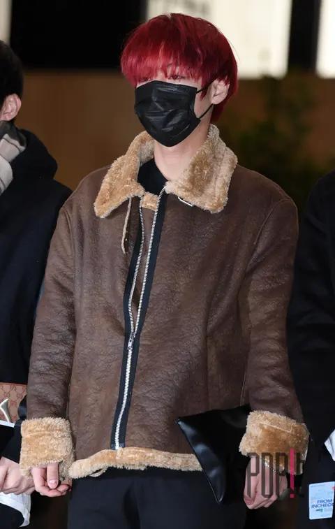 Wanna One, Park Ji-hoon — Airport