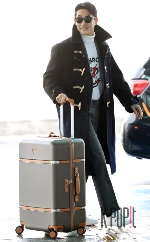 Bae Jung-nam — Airport
