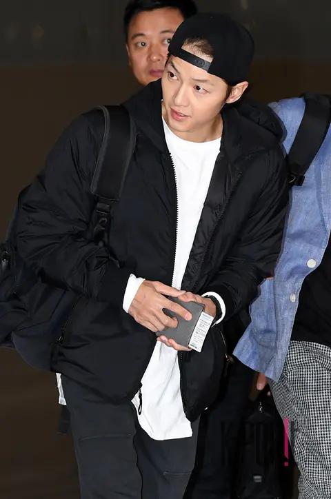 Song Joong-ki — Airport