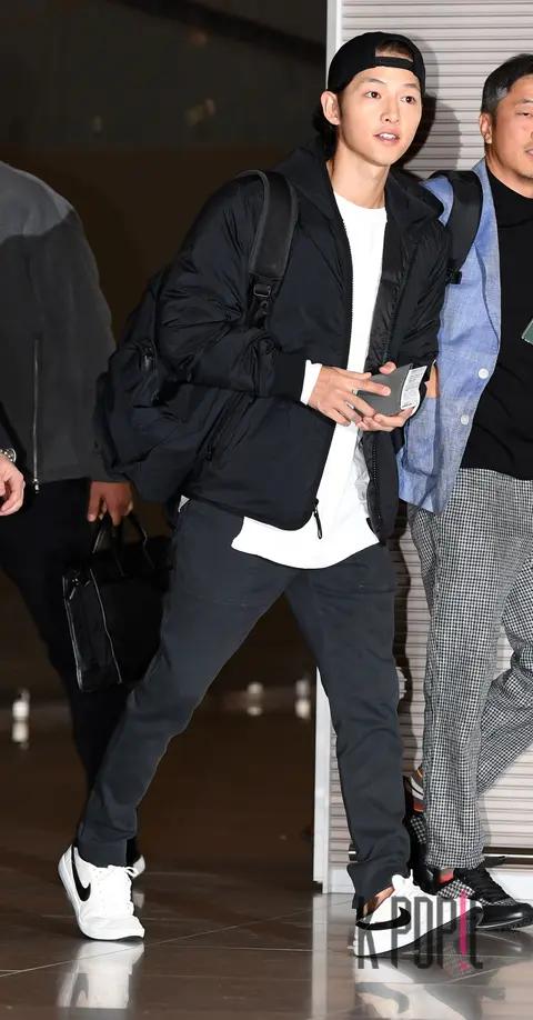 Song Joong-ki — Airport