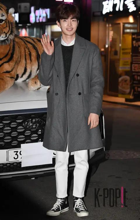 Yu Jeong-woo — Gyeryong Fairy Tale Wrap Party — 2018-12-18