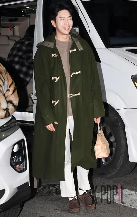 Yoon Hyun-min — Gyeryong Fairy Tale Wrap Party