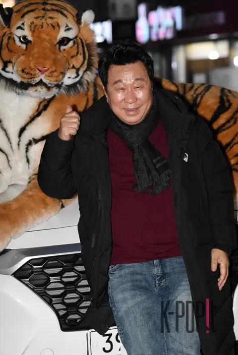 Lim Ha-ryong — Gyeryong Fairy Tale Wrap Party — 2018-12-18