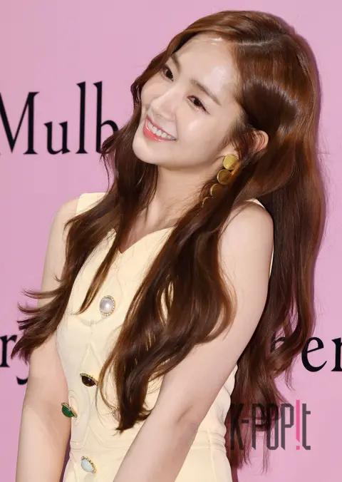 Park Min-young — Mulberry Launch