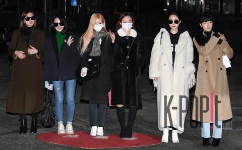 Apink — Music Bank Arrival