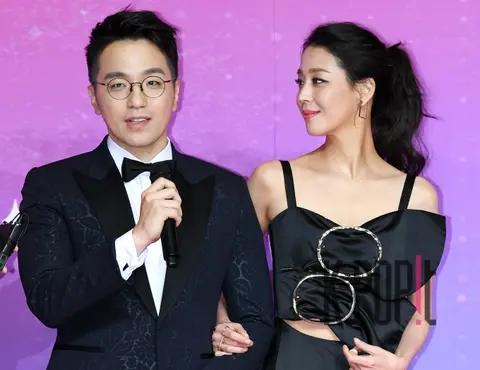 Shin Young-su, Han Go-eun — SBS Entertainment Awards