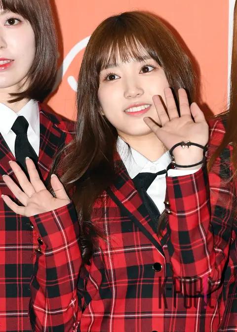 IZ*ONE, Yabuki Nako — School Looks North Korean Youth School Uniform Sponsorship Event