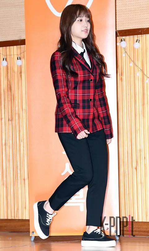 IZ*ONE, Yabuki Nako — School Looks North Korean Youth School Uniform Sponsorship Event