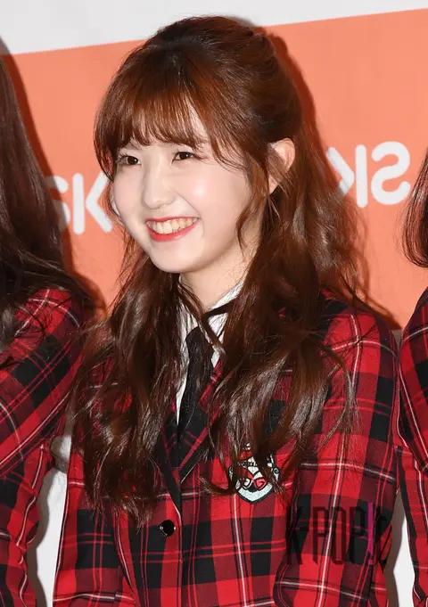IZ*ONE, Honda Hitomi — School Looks North Korean Youth School Uniform Sponsorship Event