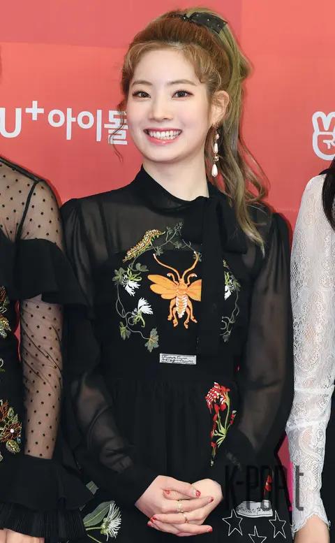 TWICE, Dahyun (TWICE) — Golden Disc Awards Red Carpet