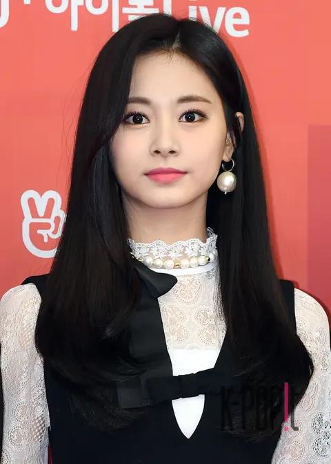 TWICE, Tzuyu (TWICE) — Golden Disc Awards Red Carpet