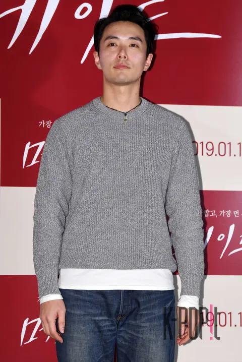 Jeon Shin-hwan — Mate Press Screening — 2019-01-08