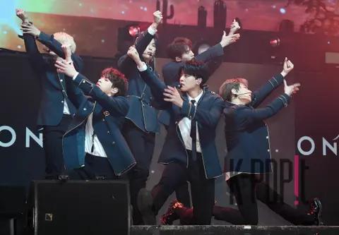 One Us 4 — One Us Showcase