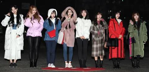 Lovelyz — Music Bank Arrival