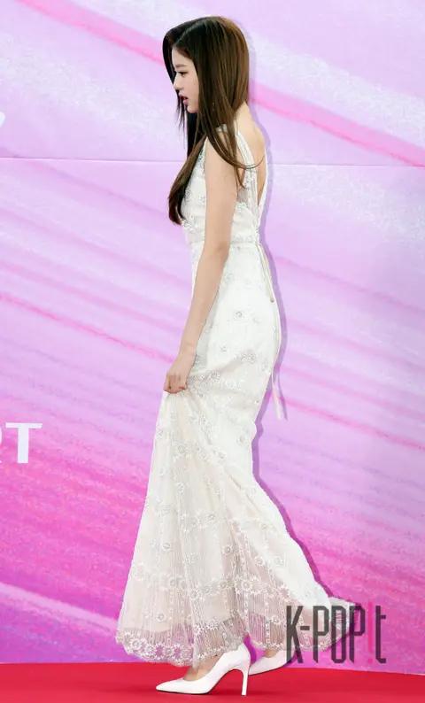 IZ*ONE, Jang Won-young — 28th High1 Seoul Music Awards