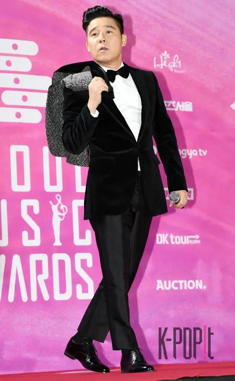 Im Chang-jung — 28th High1 Seoul Music Awards