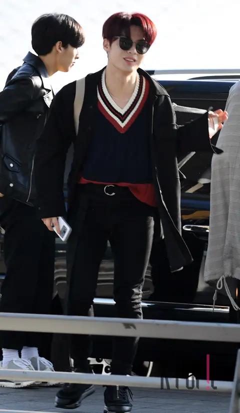 SEVEN O'CLOCK, Han Gyeom — Airport