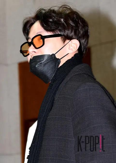 BTS, J-Hope (BTS) — Airport