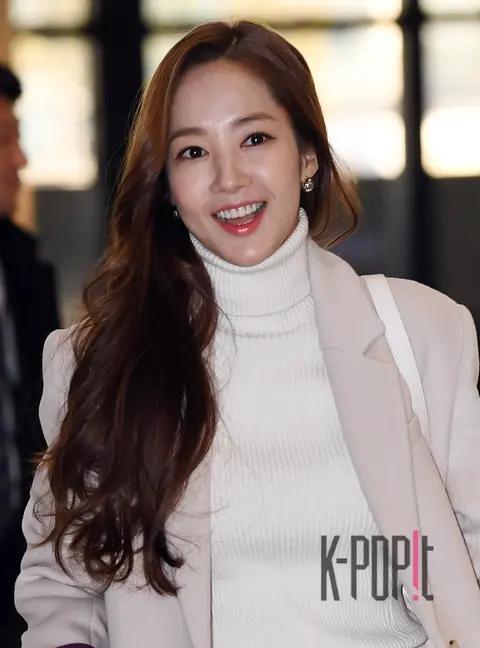 Park Min-young 2 — Airport