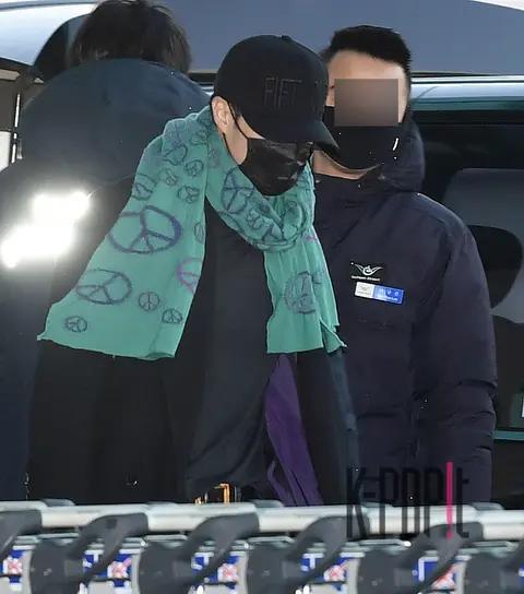BTS, So Ji-seob — Airport