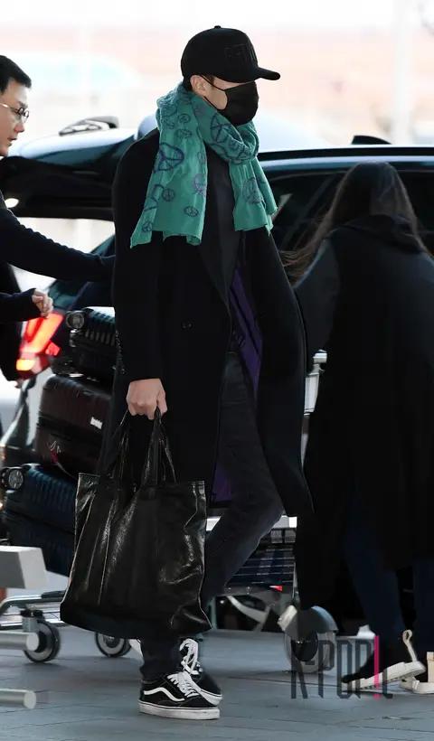 BTS, So Ji-sub — Airport