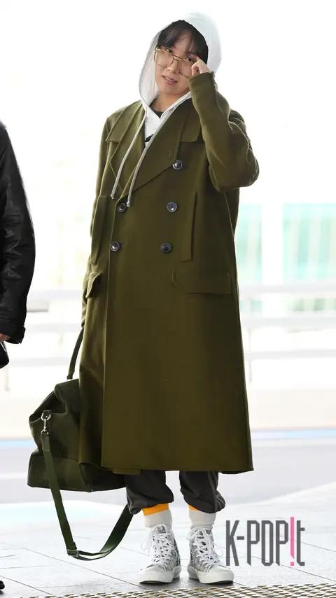 BTS, j-hope — Airport