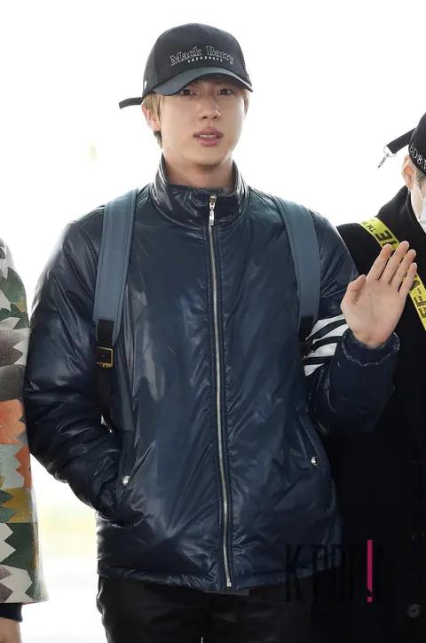 BTS, Jin 1 — Airport