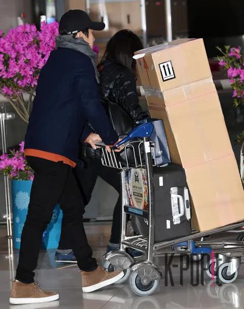 Kim Dong-wan — Airport