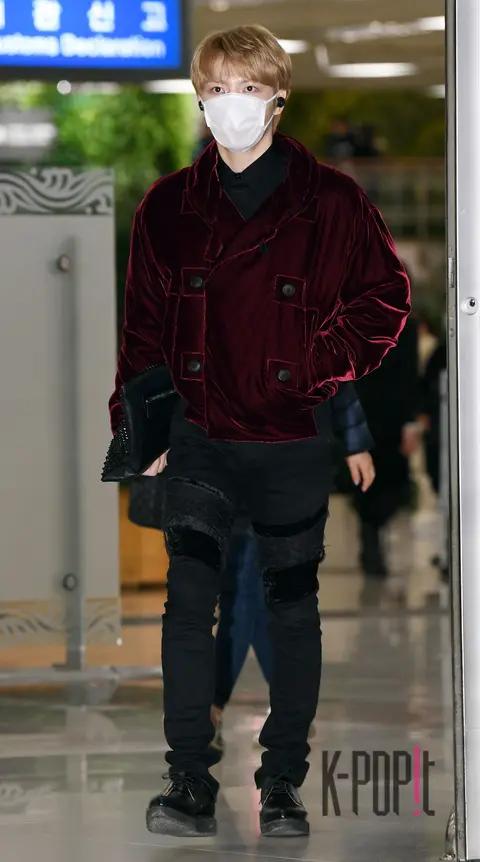 Kim Jae-joong 1 — Airport