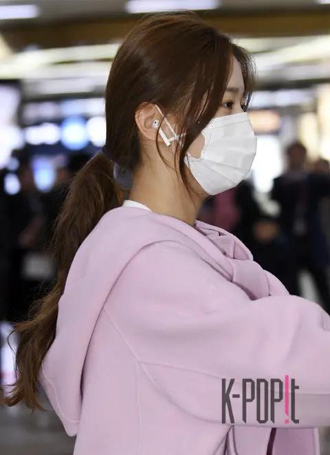 IZ*ONE, Jang Won-young — Airport