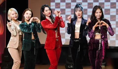 Wannabe — Wanna.B Showcase