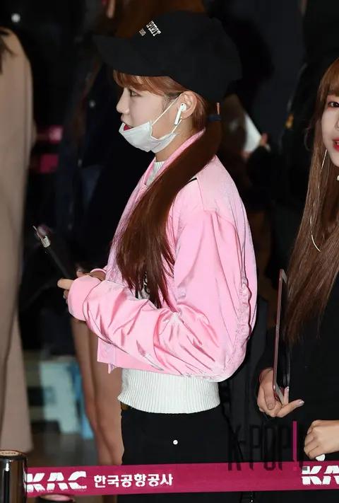 IZ*ONE, Kim Chae-won — Airport