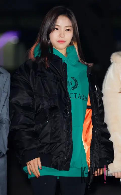 ITZY, Ryujin (ITZY) — Music Bank Arrival