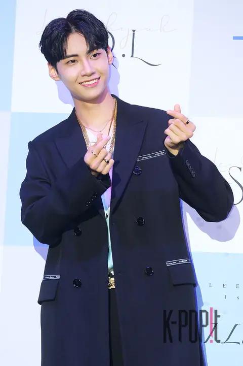 Lee Jin-hyuk — Lee Jin-hyuk Showcase