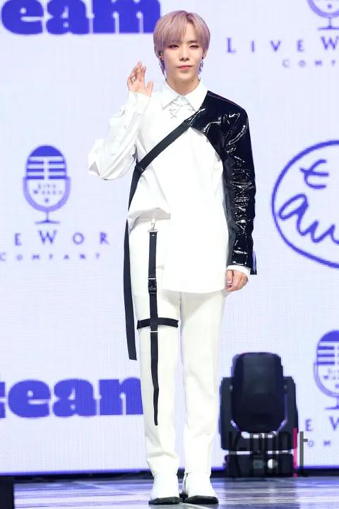 One Team, Jin Woo — One Team Showcase