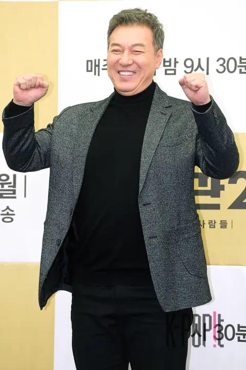 Kim Kab-soo — Chief of Staff 2 Production Briefing — 2019-11-07