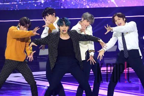 TXT — The Show