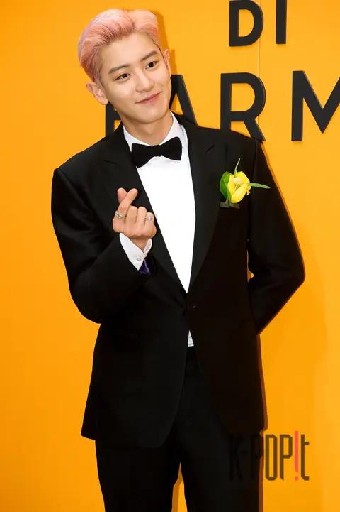 Chanyeol 4 — Chanyeol Fan Signing