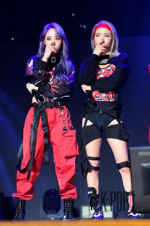 MAMAMOO, Moonbin, Solar — MAMAMOO Showcase
