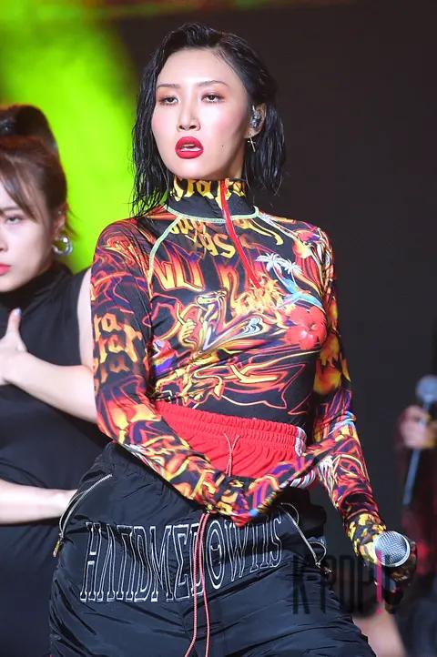 MAMAMOO, Hwasa — MAMAMOO Showcase