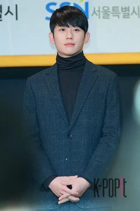 Jung Hae-in — Heating Underwear Donation Ceremony
