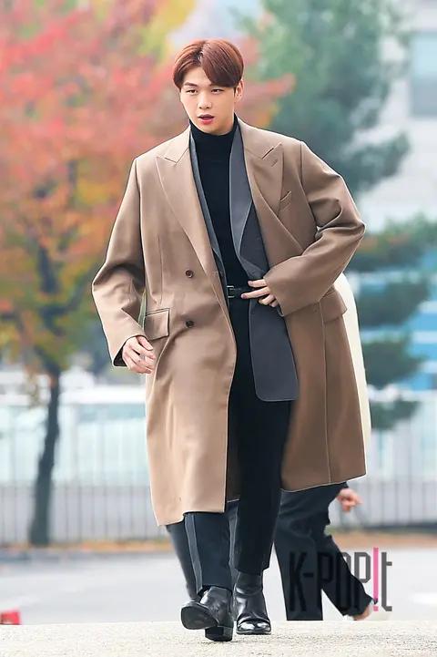 Kang Daniel 1 — Happy Together 4 Arrival