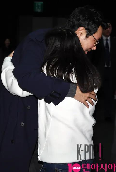 Black Money Stage Greeting — 2019-11-16