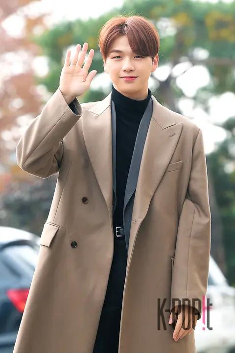 Kang Daniel 5 — Happy Together 4 Arrival