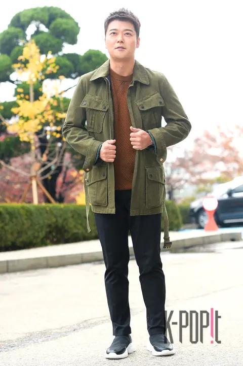 Jeon Hyun-moo — Happy Together 4 Arrival