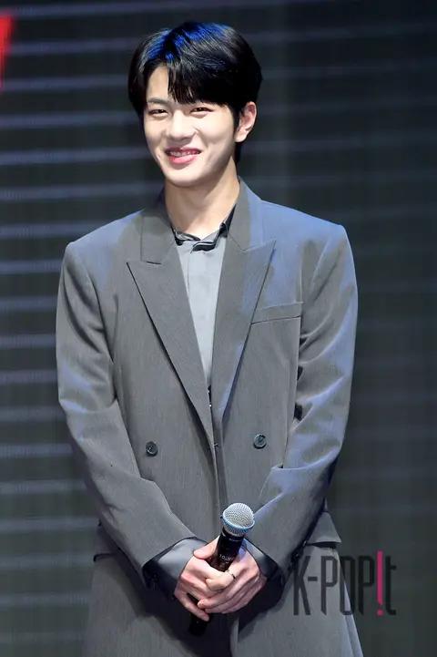 Golden Child, Choi Bo-min — Golden Child Showcase