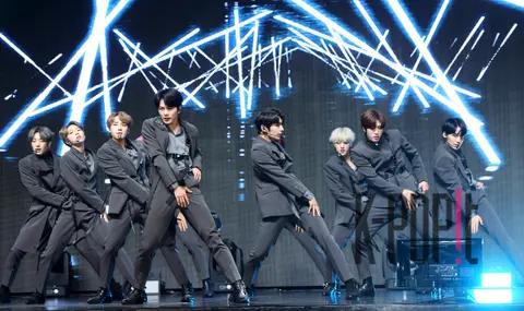 Group Photo 6 — Golden Child Showcase
