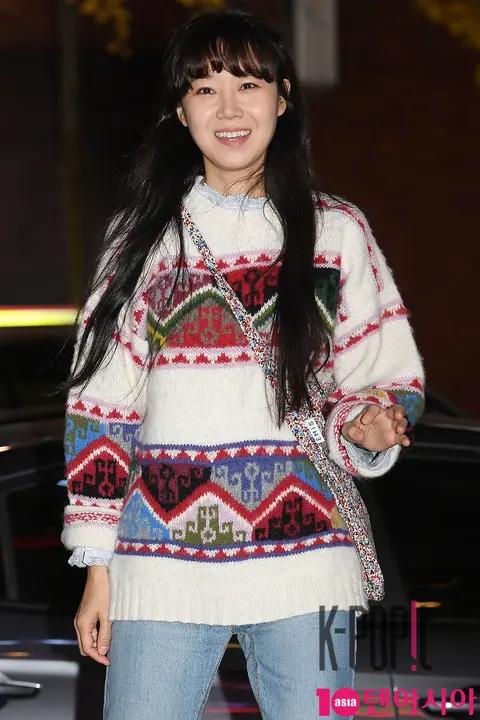 Gong Hyo-jin 1 — Camellia Blooms Wrap Party