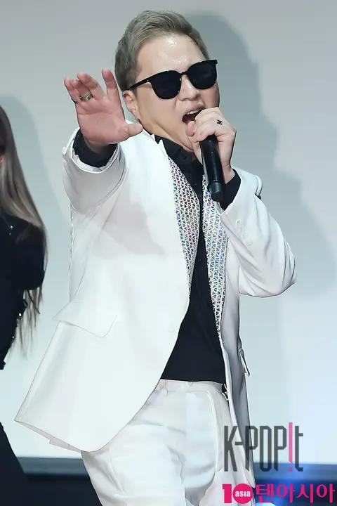 Can, Lee Jong-won — CAN Showcase