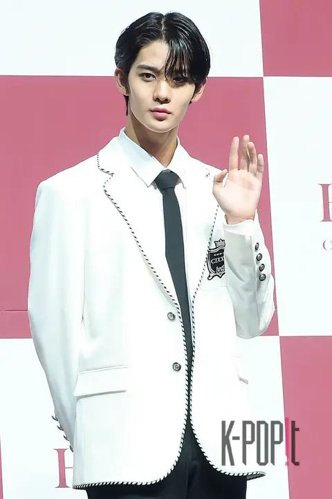 CIX, Bae Jin-young — CIX Showcase
